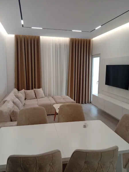 🏠 Jepet me Qira Super Mega Apartament  1+1+PARKING perfshire 🅿️ afer Concordit ne , fillim 5 Maj