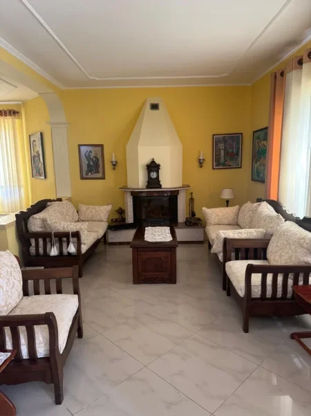 jepet me qera 5+1+Aneks+Ballkon Kati 0, 2.000 €