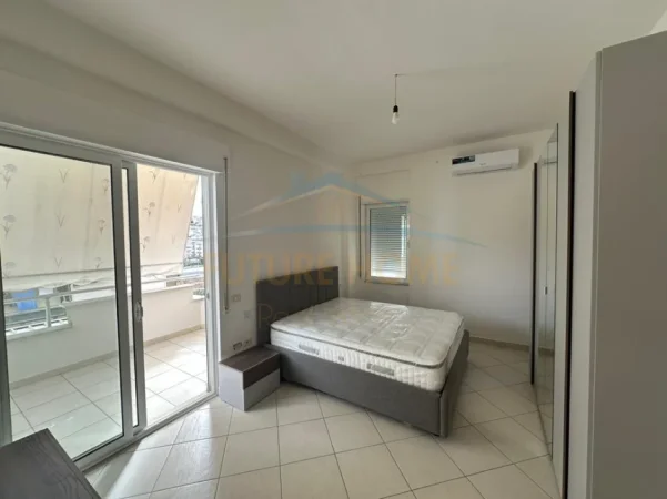 Tirane, jepet me qera apartament 2+1 Kati 4, 95 m² 750 € (Kopshti Zoologjik)