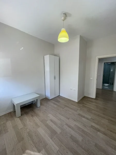 Tirane, jepet me qera apartament 2+1+Ballkon , 95 m² 700 € (Kodra e Diellit)
