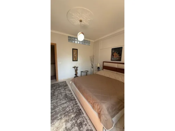 Durres, jepet me qera apartament 1+1 Kati 5, 400 € 