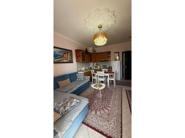 Durres, jepet me qera apartament 1+1 Kati 5, 400 € 