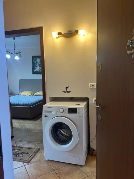 Tirane, jepet me qera apartament 2+1 Kati 3, 80 m² 700 € (MYSLYM SHYRI)