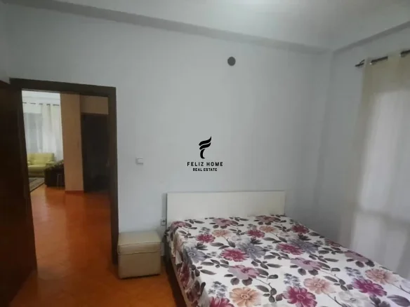 Tirane, jepet me qera apartament 3+1 Kati 2, 148 m² 450 € (QYTET STUDENTI)