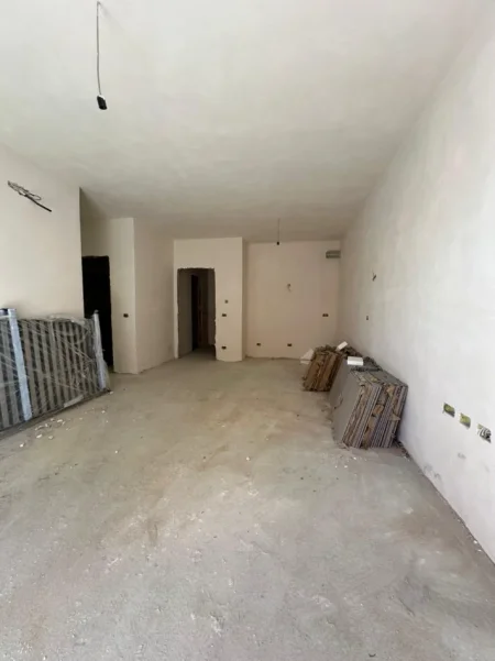 Tirane, shitet apartament 2+1+Ballkon Kati 4, 111 m² 212.000 € (Bulevardi i Ri)