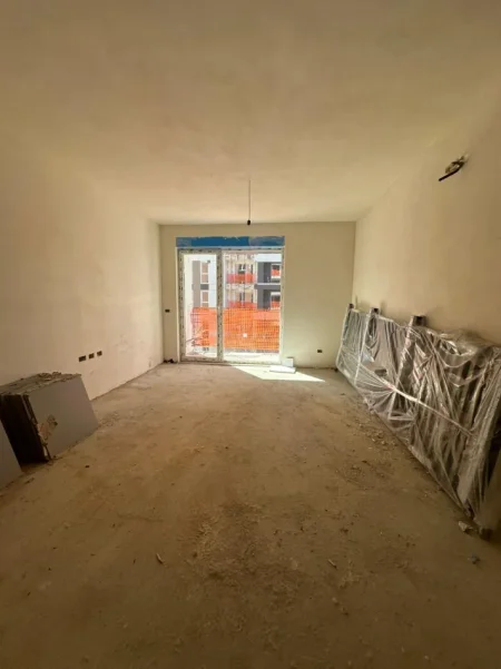 Tirane, shitet apartament 2+1+Ballkon Kati 4, 111 m² 212.000 € (Bulevardi i Ri)