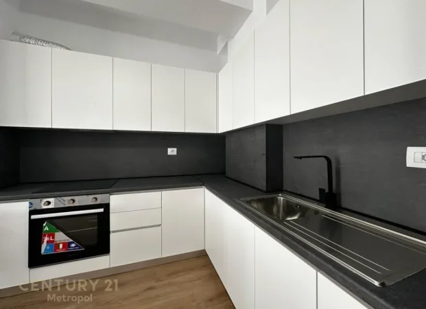 Tirane, shitet apartament 1+1 Kati 4, 60 m² 110.000 € 