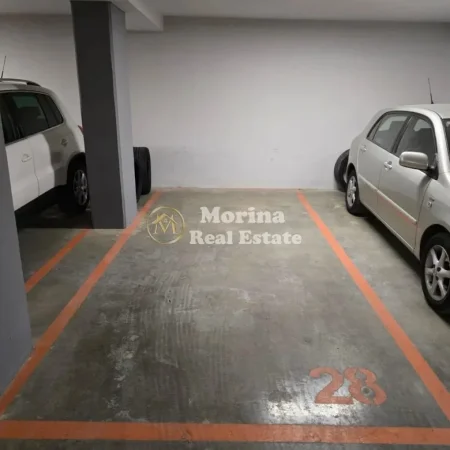 Tirane, shitet garazh | post parkimi Kati 1, 20 m² 30.900 € (Shkolla e Kuqe)