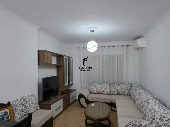 Tirane, jepet me qera apartament 4+1+Ballkon Kati 3, 120 m² 1.500 € (MINE PEZA)