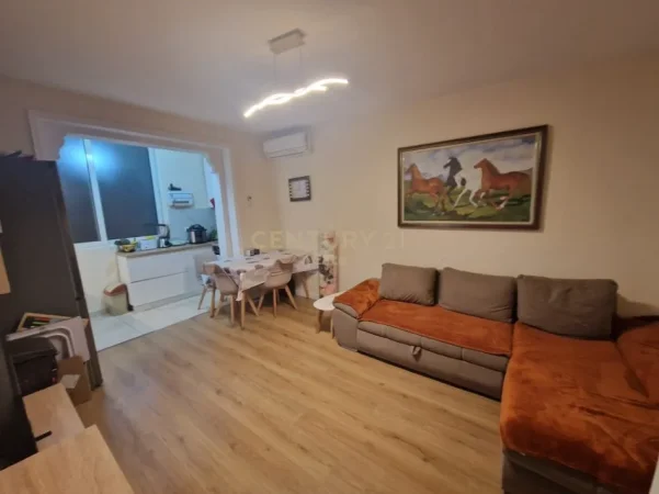 Tirane, shitet apartament 1+1 Kati 4, 58 m² 120.000 € 