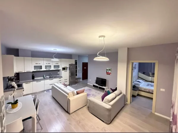 Jepet me qira apartament 1+1, Kati 1, 570 € (Don Bosko)