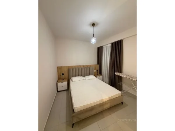 Tirane, jepet me qera apartament 1+1 Kati 6, 62 m² 900 € (besim imami)