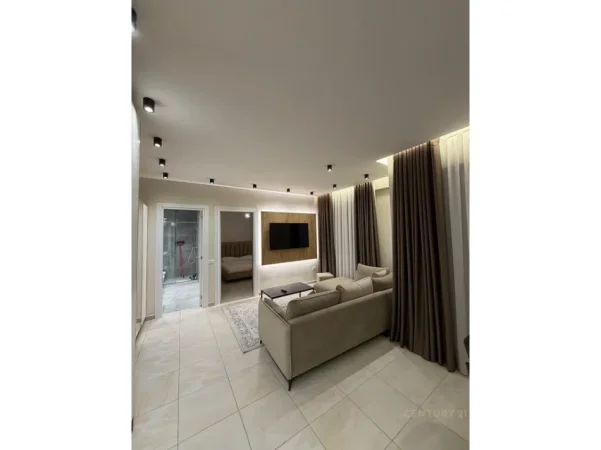 Tirane, jepet me qera apartament 1+1 Kati 6, 62 m² 900 € (besim imami)