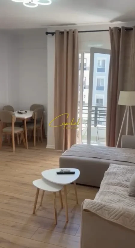 Tirane, jepet me qera apartament 2+1 Kati 5, 100 m² 700 € (ISH PARKU)