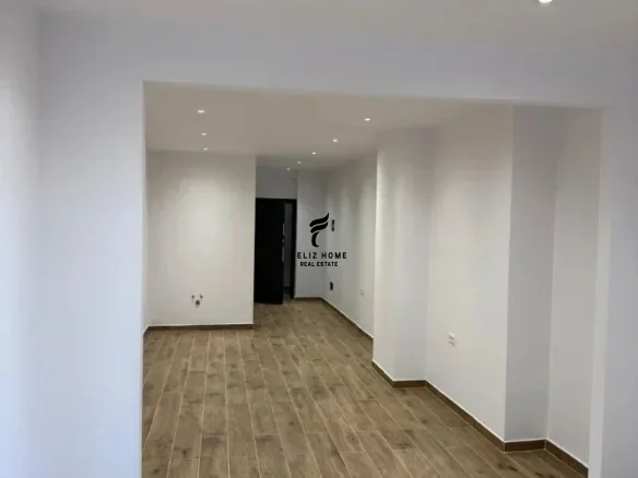 Tirane, jepet me qera zyre Kati 2, 61 m² 61 € (BULEVARDI I RI)