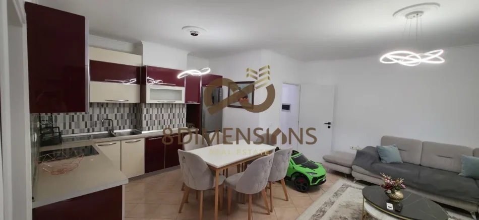 Tirane, jepet me qera apartament 1+1 Kati 1, 65 m² 450 € (fresk)