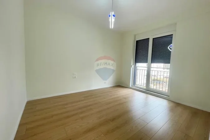 Apartament per qira, 2+1 tek ish Fusha e Aviaciont! (65'000 leke/muaj)