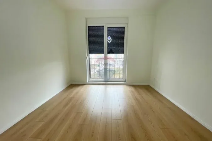 Apartament per qira, 2+1 tek ish Fusha e Aviaciont! (65'000 leke/muaj)