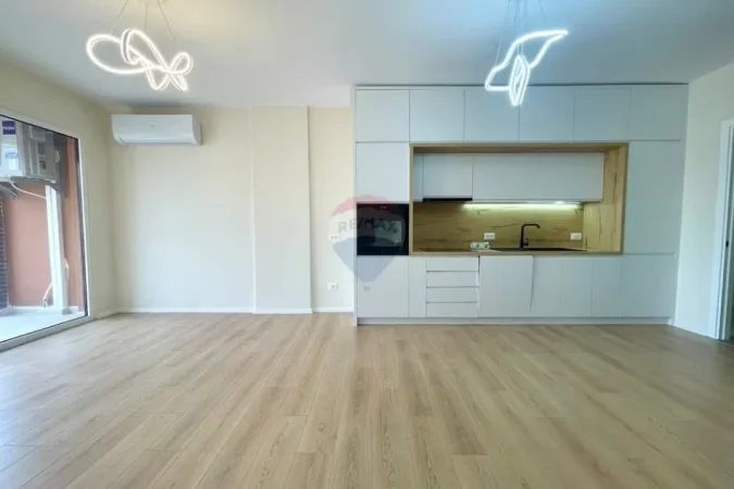 Apartament per qira, 2+1 tek ish Fusha e Aviaciont! (65'000 leke/muaj)