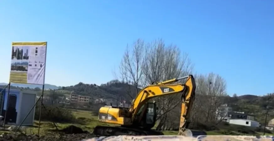 Tirane, shitet apartament 1+1+Aneks+Ballkon Kati 7, 74 m² 1€ (River Park Rezidenc)