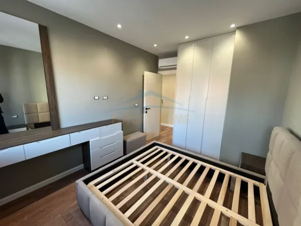 Tirane, shes apartament 1+1 Kati 3, 53 m² 155.000 € (Mine Peza , Tirane)