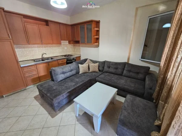 Tirane, jepet me qera apartament 1+1 Kati 6, 70 m² 470 € (Rruga e Dibres)