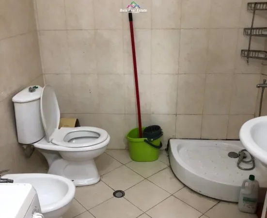 Tirane, jepet me qera apartament 1+1 Kati 6, 70 m² 470 € (Rruga e Dibres)