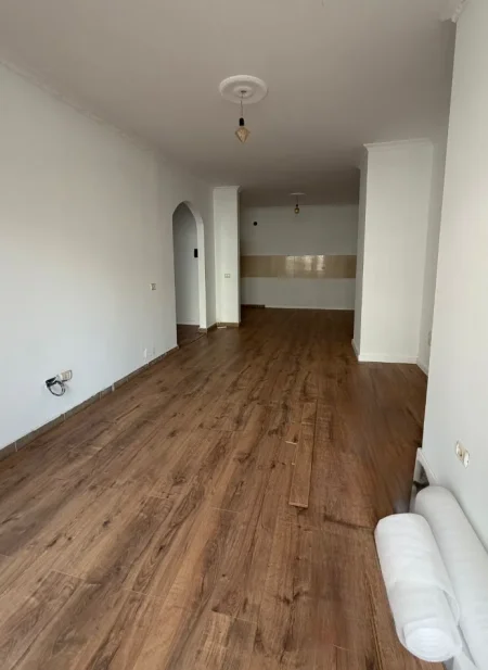 Tirane, shitet apartament 2+1 , 80 m² 145.000 € 