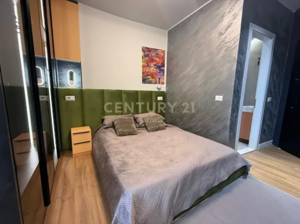 Tirane, jepet me qera apartament 1+1+Ballkon Kati 9, 36 m² 450 € (astir foto xhavella)