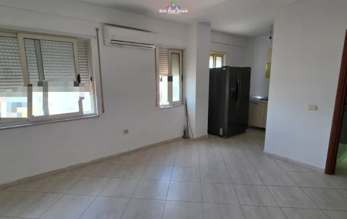 Tirane, jepet me qera zyre Kati 7, 107 m² 600 € (Rruga Jordan Misja)