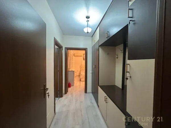 Tirane, jepet me qera apartament 2+1 Kati 2, 84 m² 500 € (kthesa e kamzez)