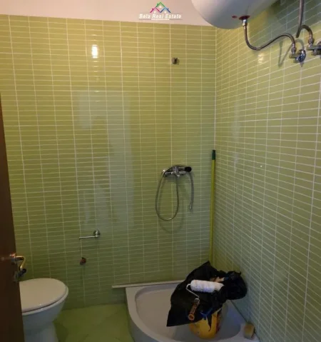 Tirane, jepet me qera zyre Kati 7, 107 m² 107 € (jordan misja)