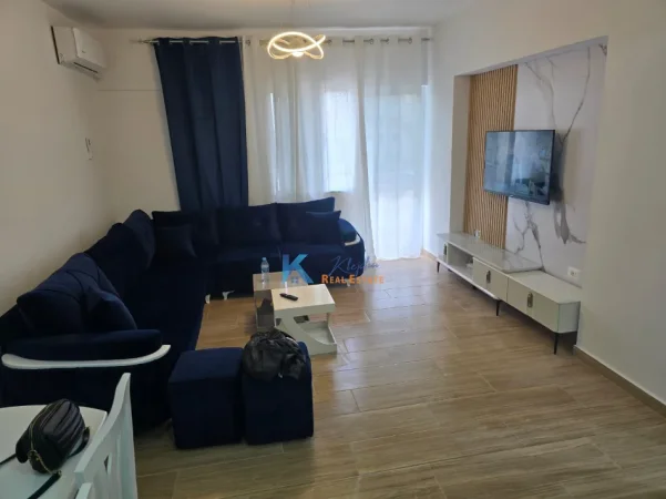 Tirane, jap me qera apartament 1+1+Ballkon Kati 2, 75 m² 500 € (Don Bosko, pranë shkolles Qazim Turdiu)