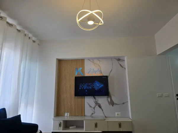 Tirane, jap me qera apartament 1+1+Ballkon Kati 2, 75 m² 500 € (Don Bosko, pranë shkolles Qazim Turdiu)