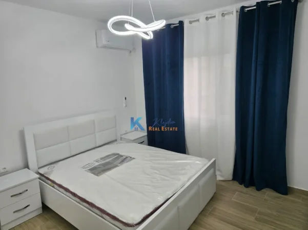 Tirane, jap me qera apartament 1+1+Ballkon Kati 2, 75 m² 500 € (Don Bosko, pranë shkolles Qazim Turdiu)