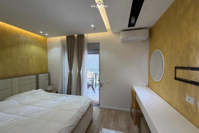 Tirane, jap me qera apartament Kati 7, 108 m² 600 € (fresku)