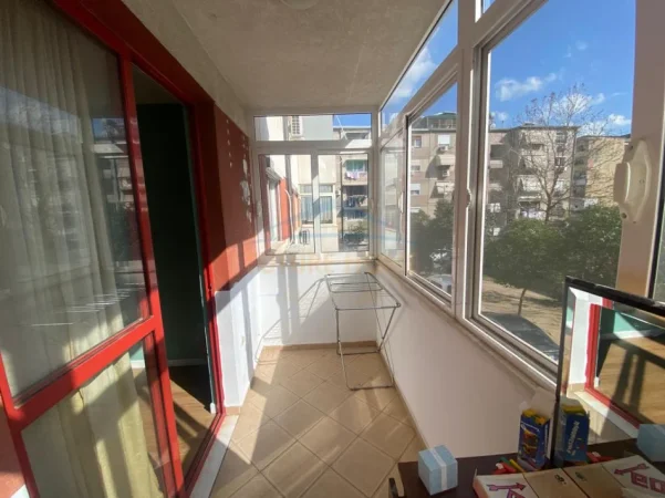 Tirane, shes apartament 1+1+Ballkon Kati 2, 66 m² 130.000 € 