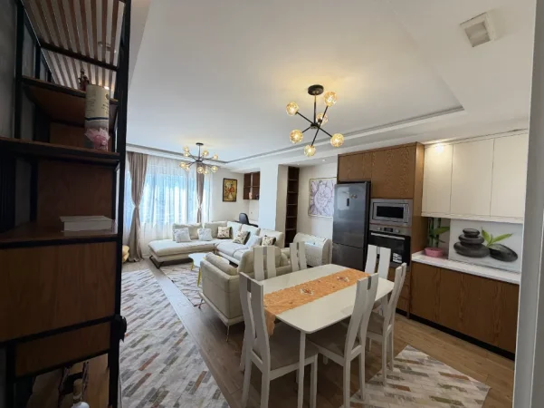 Tirane, jepet me qera apartament 2+1 Kati 7, 108 m² 600 € (Rruga Shefqet Kuka)