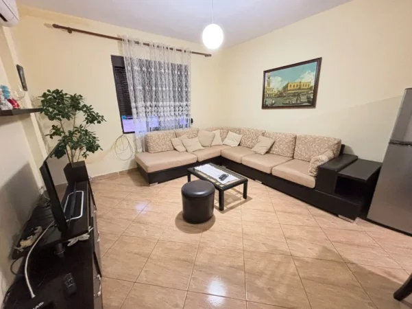 Tirane, jepet me qera apartament 2+1 Kati 2, 72 m² 520 € (Rruga Pandi Dardha)
