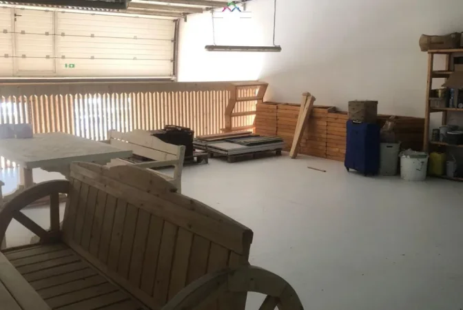 Tirane, jepet me qera magazine Kati 0, 600 m² 2.000 € (AUTOSTRADA TIRANE-DURRES)