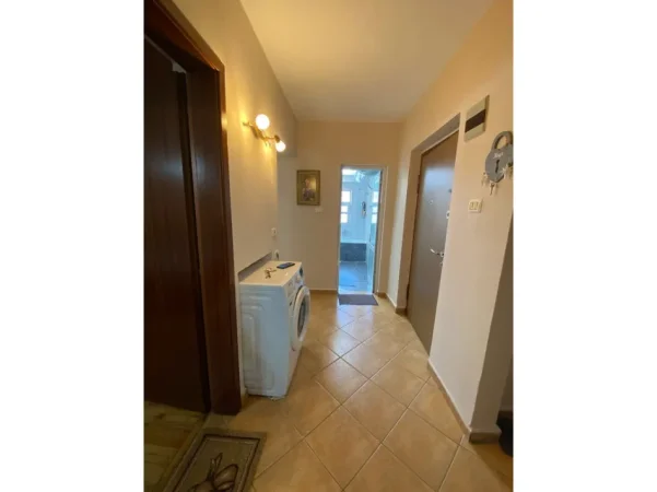 Tirane, jepet me qera apartament 2+1+Ballkon Kati 3, 72 m² 670 € (Myslym Shyri)