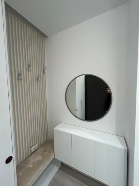 Tirane, jepet me qera apartament 1+1+Ballkon Kati 6, 70 m² 600 € (Rruga 5maji)