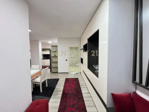 Tirane, jepet me qera apartament 2+1 Kati 6, 106 m² 580 € (Grand Gallery)