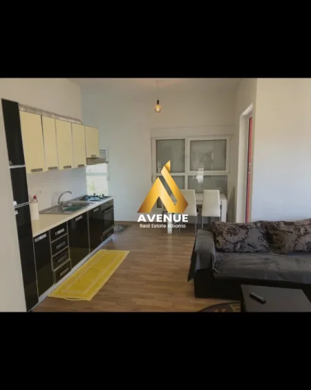 Tirane, jepet me qera apartament 2+1 Kati 2, 100 m² 600 € 