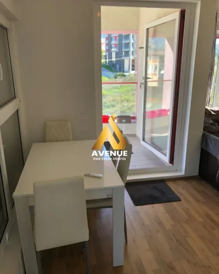 Tirane, jepet me qera apartament 2+1 Kati 2, 100 m² 600 € 