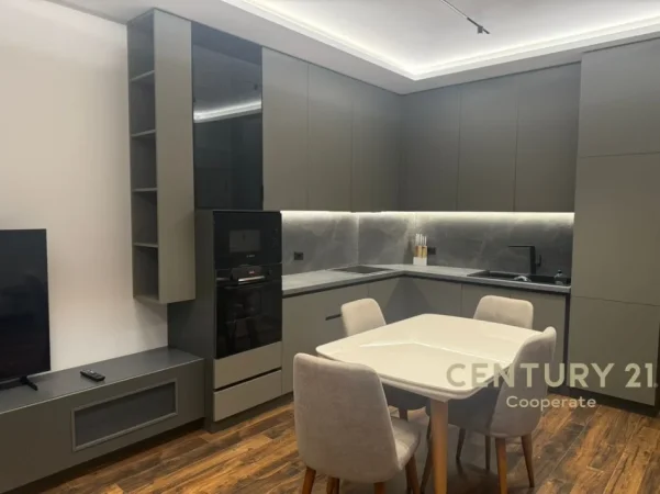 Tirane, jepet me qera apartament 1+1 Kati 6, 112 m² 1.300 € (Rruga Faik Konica)