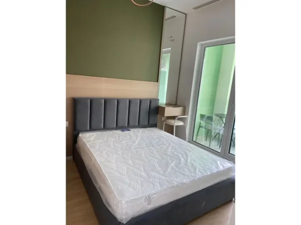 Tirane, jepet me qera apartament 1+1 Kati 6, 60 m² 500 € (Kadiu)