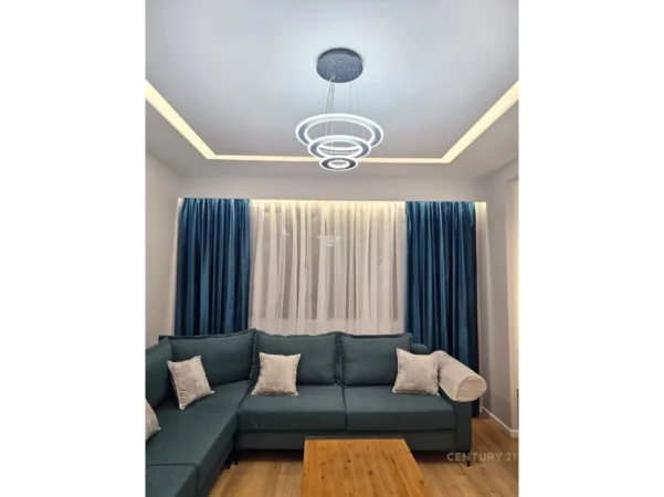 Tirane, jepet me qera apartament 1+1 Kati 3, 60 m² 550 € (Astir)