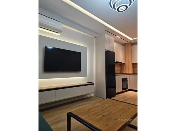 Tirane, jepet me qera apartament 1+1 Kati 3, 60 m² 550 € (Astir)