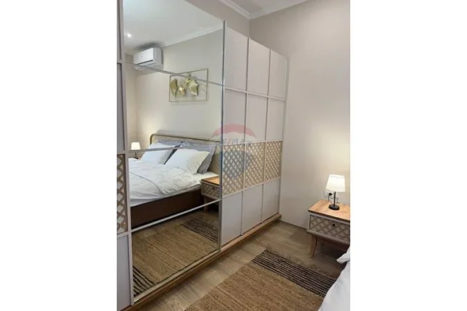 Tirane, jepet me qera apartament , 62 m² 734 € 